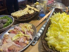 -洱火云南酸菜牛肉火锅(石景山当代商城店)