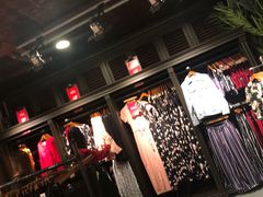 -Hollister(希慎广场店)