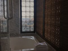 -上海虹桥西郊假日酒店