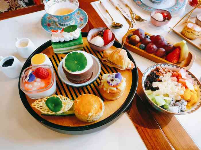 某人找到了个又能慢生活,又能吃下午茶的地方那就是郡王府的下午茶