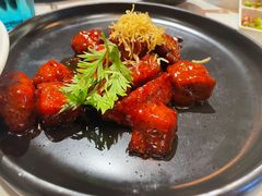 红酒泡沫牛仔粒-荟廷·晶萃(陆家嘴尚悦湾店)