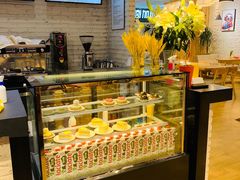 面包甜点陈列柜-藏猫猫咖啡主题馆(中央大道店)