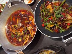 -川流不息·地道川菜·小龙虾(松东路店)