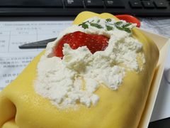 草莓毛巾卷-Baker S·t Lu焙璐甜品(逸天城店)