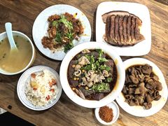 -朱大嘴肥肠血旺(福字街店)