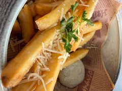 黑松露芝士炸薯角-FOOOO CITY CLUB 孚乐里音乐西餐酒吧(悠方店)