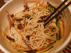 鸡丝凉米线-云海肴·汽锅鸡·云南菜(天山百盛优客店)