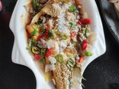 -八月美食小馆(银泰城总店)