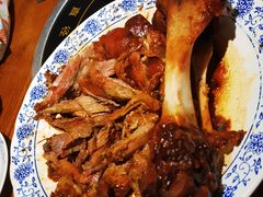 -老天桥酱肉烧饼夹肘子(天桥店)