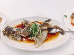 -老船夫婚宴婚庆会馆(延吉路店)