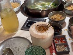 -喃喃椰·糟粕醋·椰子鸡火锅(七堡花园店)