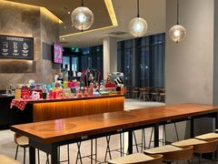 -星巴克(深圳龙华红山6979店)