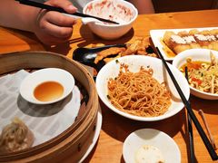 -诚铭记·虾仁汤包·成都小吃(融创店)