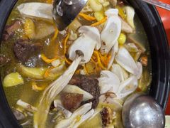 -菌之家·专业纯野生菌火锅·特色炒菌
