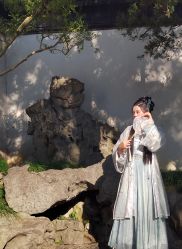 -一揽芳华汉服旗袍体验馆(拙政园店)