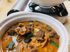 红焖砂锅羊肉-老东风菜馆·潮汕大排档