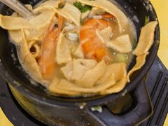 -官塘陈记鱼生·潮汕砂锅粥·牛肉火锅(潮枫路总店)