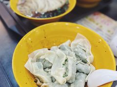 荠菜鲜肉拌馄饨-毛华美食(清扬路店)