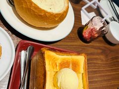 -港丽餐厅(正大店)