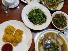 -美味故事特色餐厅(汉阳郭茨口店)