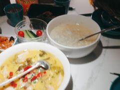 -荷塘秋月·本帮江浙菜(国权路店)