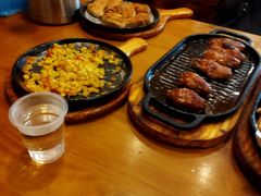 -老东镇啤酒屋海鲜加工·蒸汽海鲜·海鲜烧烤(台东店)