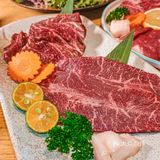 月薪3k也能来😉 就爱这口儿，一口熟成牛🐮 肉一口酒
