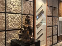 -萨拉伯尔(燕莎友谊商城店)
