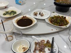 -余杨鸭鸭餐厅