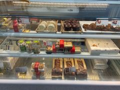 面包甜点陈列柜-清真全盛斋传统糕点(许士庙店)