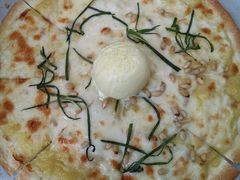 雪山榴莲松子薄饼-农畉LONFOOD(福田星河COCOPark店)