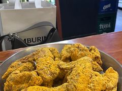 -BHC炸鸡(明洞总店)