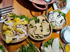 -民食香·腊排骨野生菌美食(木府店)