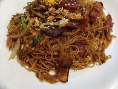 腊味炒米粉-阿政粤小馆(中央大街店)