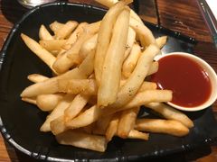 -MARU玛露音乐餐厅(大学路店)