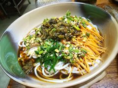 -滇香肴·云南菜蒸汽石锅鱼(云南北路店)