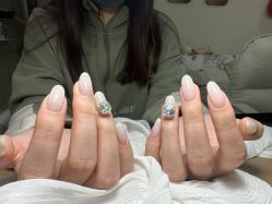 -槿里日式美甲工作室