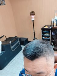 -纯剪男士理发馆·烫染专业店