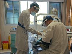 -上海仁爱医院口腔科 · 种植