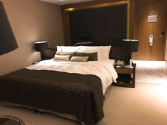 -上海滴水湖皇冠假日酒店