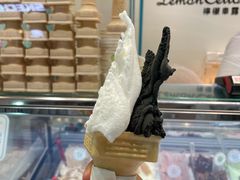-柠檬车露(卖草地店)