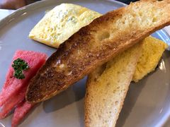 -The Sunny Side Cafe Station 1