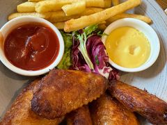 香炸鸡翅配薯条-Money Shops(愚园路店)