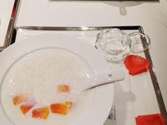 -燕庭·纯燕窝·甜品下午茶(南京西路店)