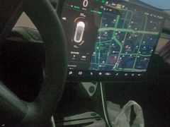 -TESLA 特斯拉(上海太古汇体验店)