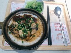 腊肠北菇滑鸡饭-膳心记-明火四宝煲仔饭(燕南店)