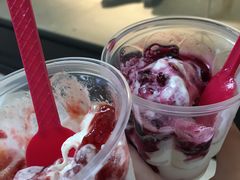 草莓圣代-蜜雪冰城(新北万达一店)