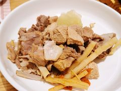 -顺风汤馆·广府粤菜(江宸天街店)