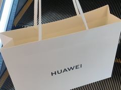 -华为授权体验店(中山公园来福士)