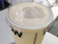 -一只酸奶牛(曲江龙湖星悦荟店)